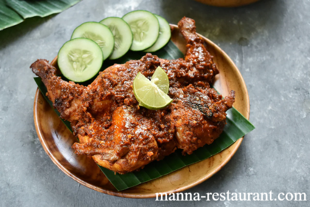 Kuliner Ayam Becek Legendaris yang Kaya Rempah